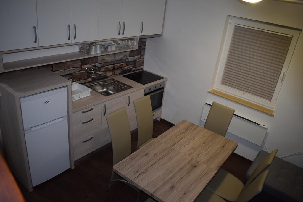Borovnica Catez Apartman Catez ob Savi Kültér fotó